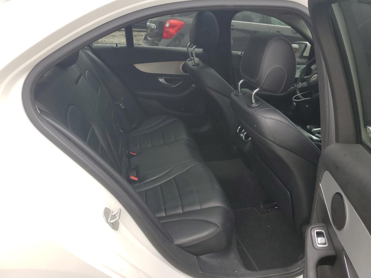 2016 Mercedes-Benz C 300 4Matic VIN: 55SWF4KB5GU108980 Lot: 64217864