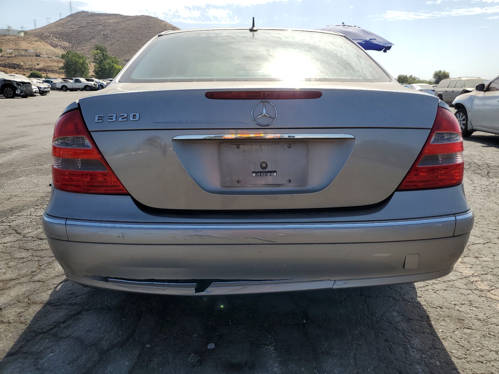 WDBUF65J14A507296 2004 Mercedes-Benz E 320