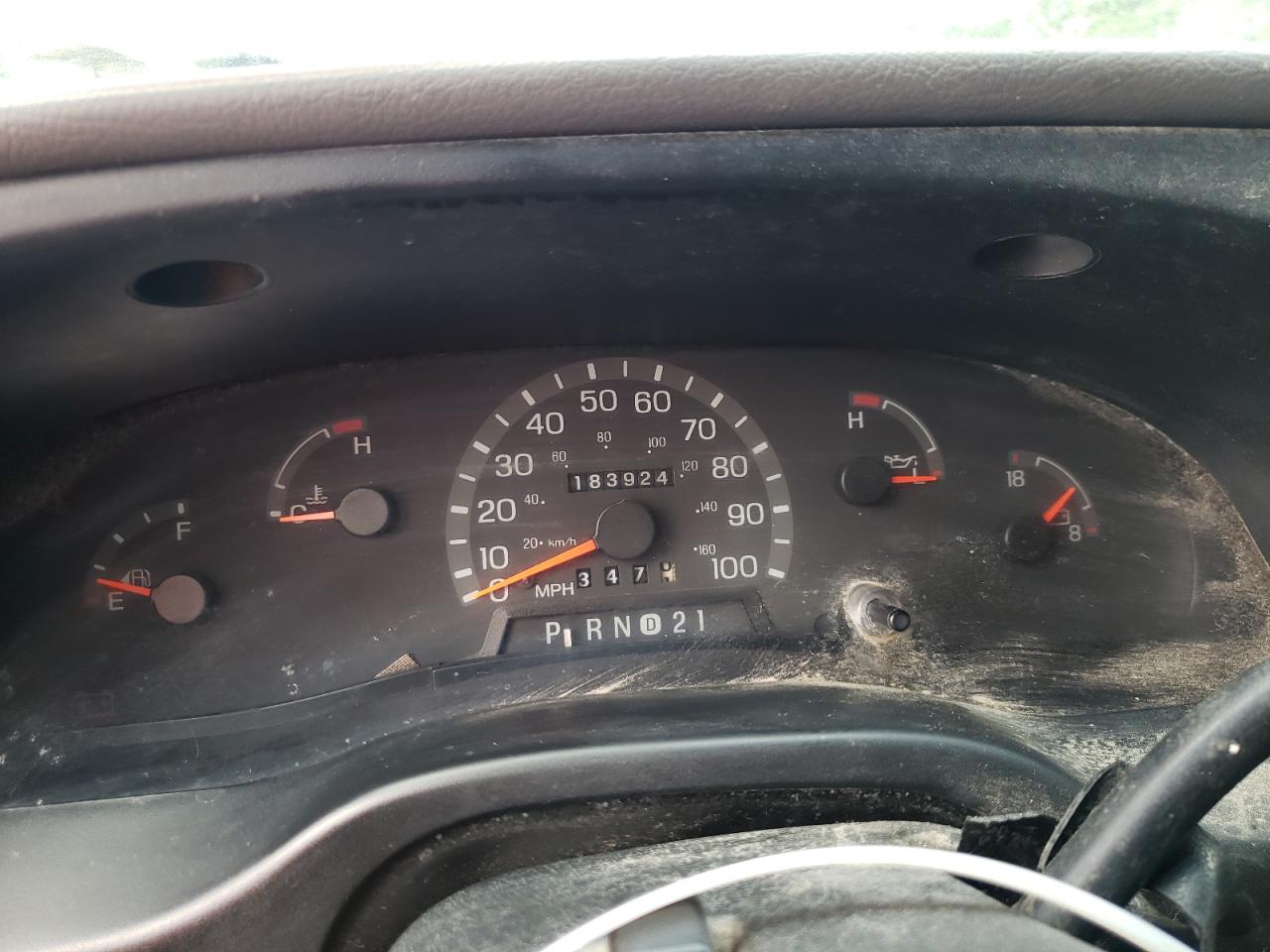 1998 Ford Econoline E350 Super Duty VIN: 1FBSS31L1WHA52443 Lot: 61202054