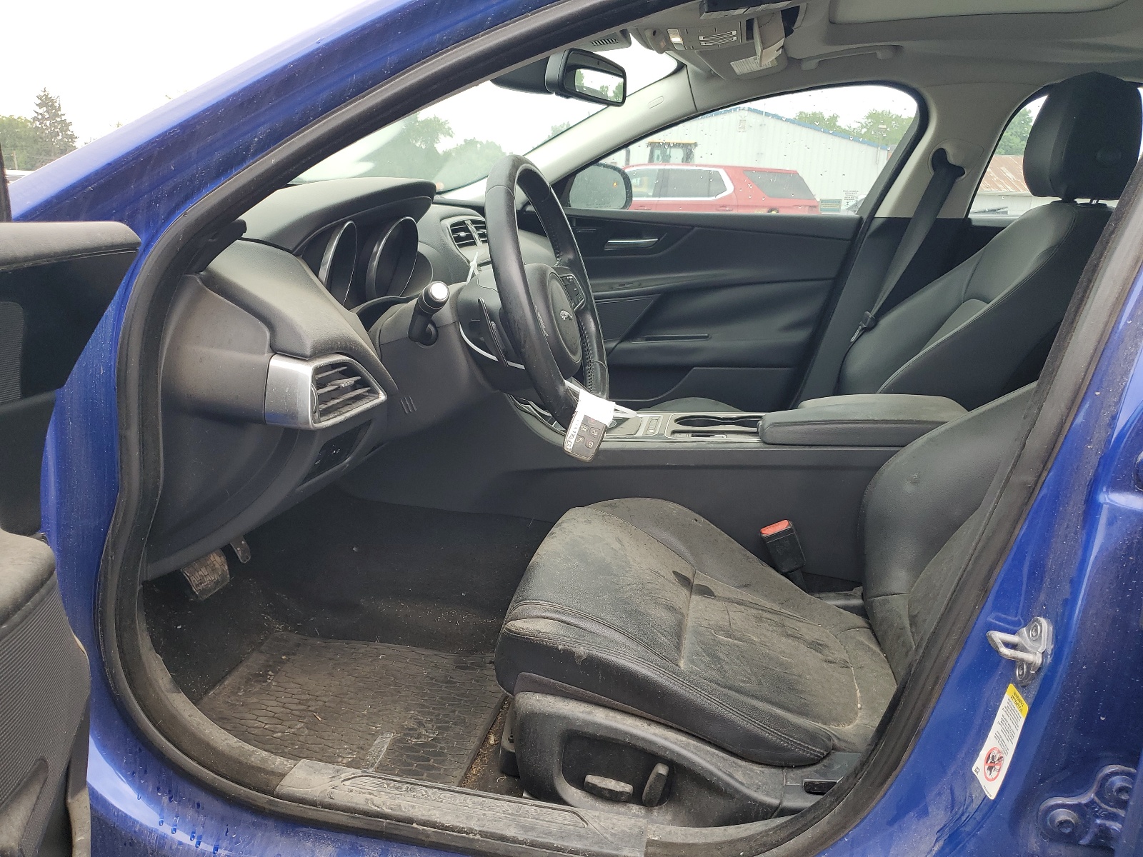 SAJAD4BV0HA967188 2017 Jaguar Xe Premium