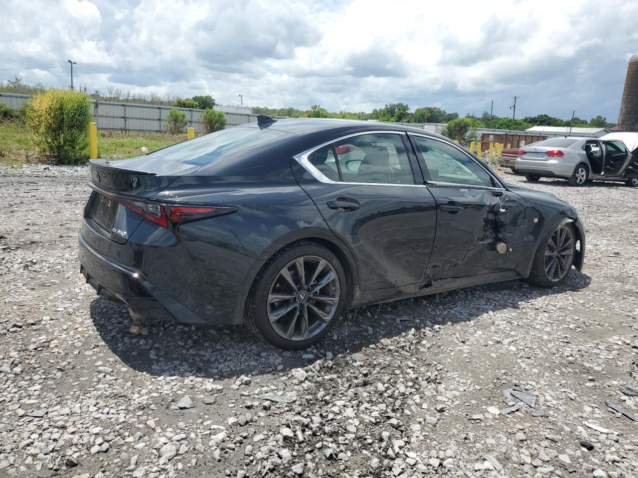 2021 Lexus IS - Image 3