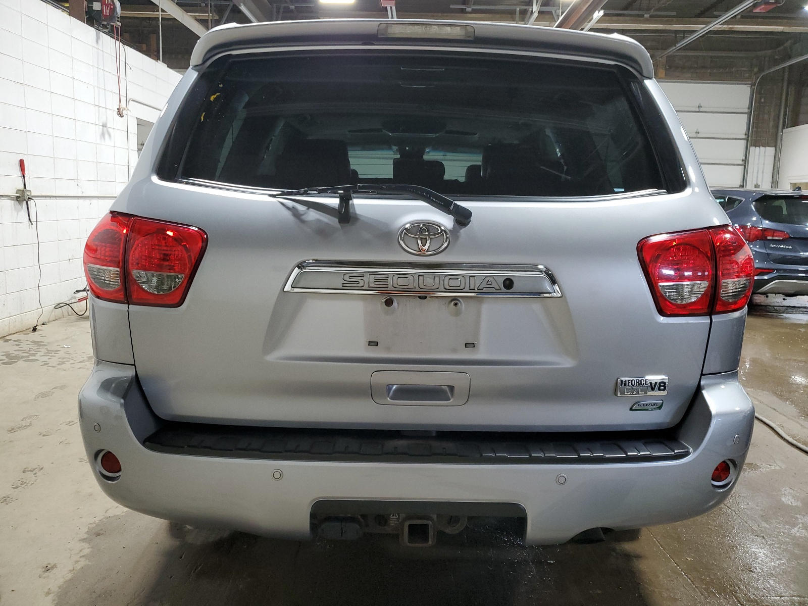 5TDDW5G1XBS045619 2011 Toyota Sequoia Platinum