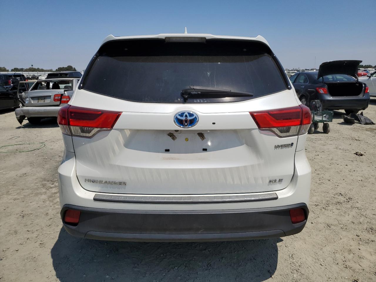 5TDJGRFH2KS067992 2019 Toyota Highlander Hybrid