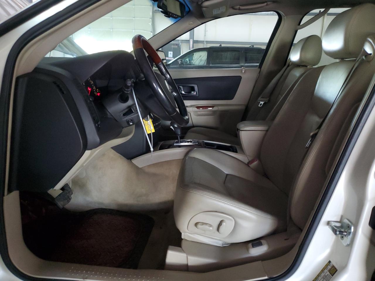 2004 Cadillac Srx VIN: 1GYEE637340177435 Lot: 62855694