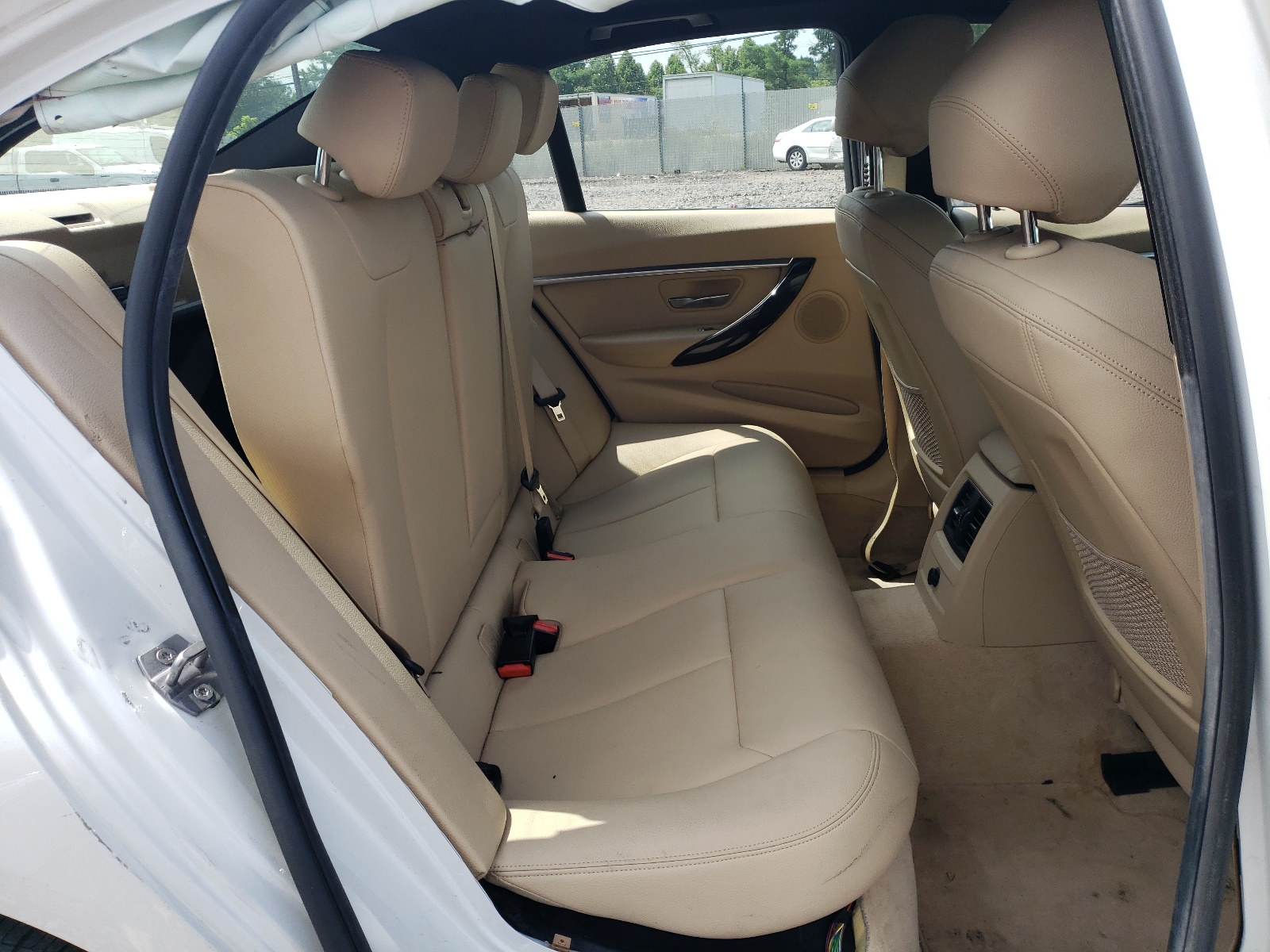 WBA8E3G56GNT75991 2016 BMW 328 Xi Sulev