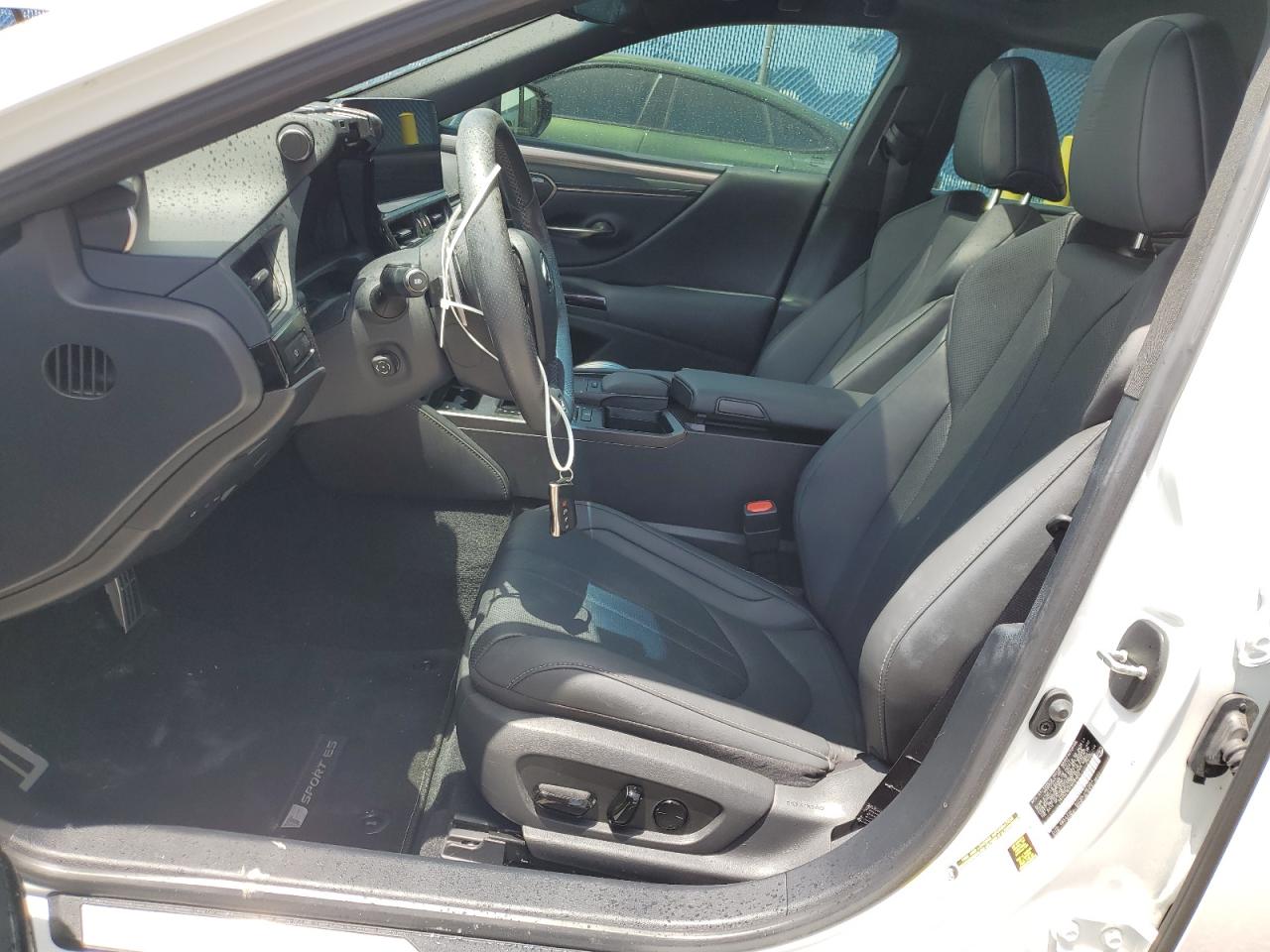 2022 Lexus Es 350 Base VIN: 58AGZ1B17NU121211 Lot: 63877734