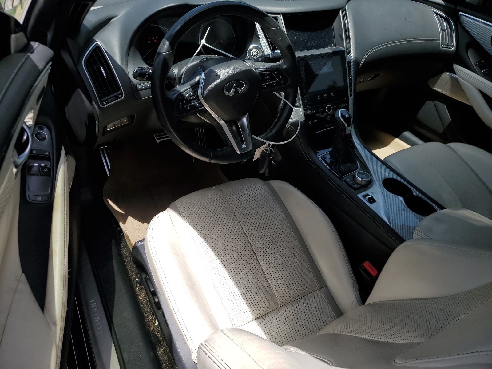 JN1FV7EKXJM531153 2018 Infiniti Q60 Red Sport 400