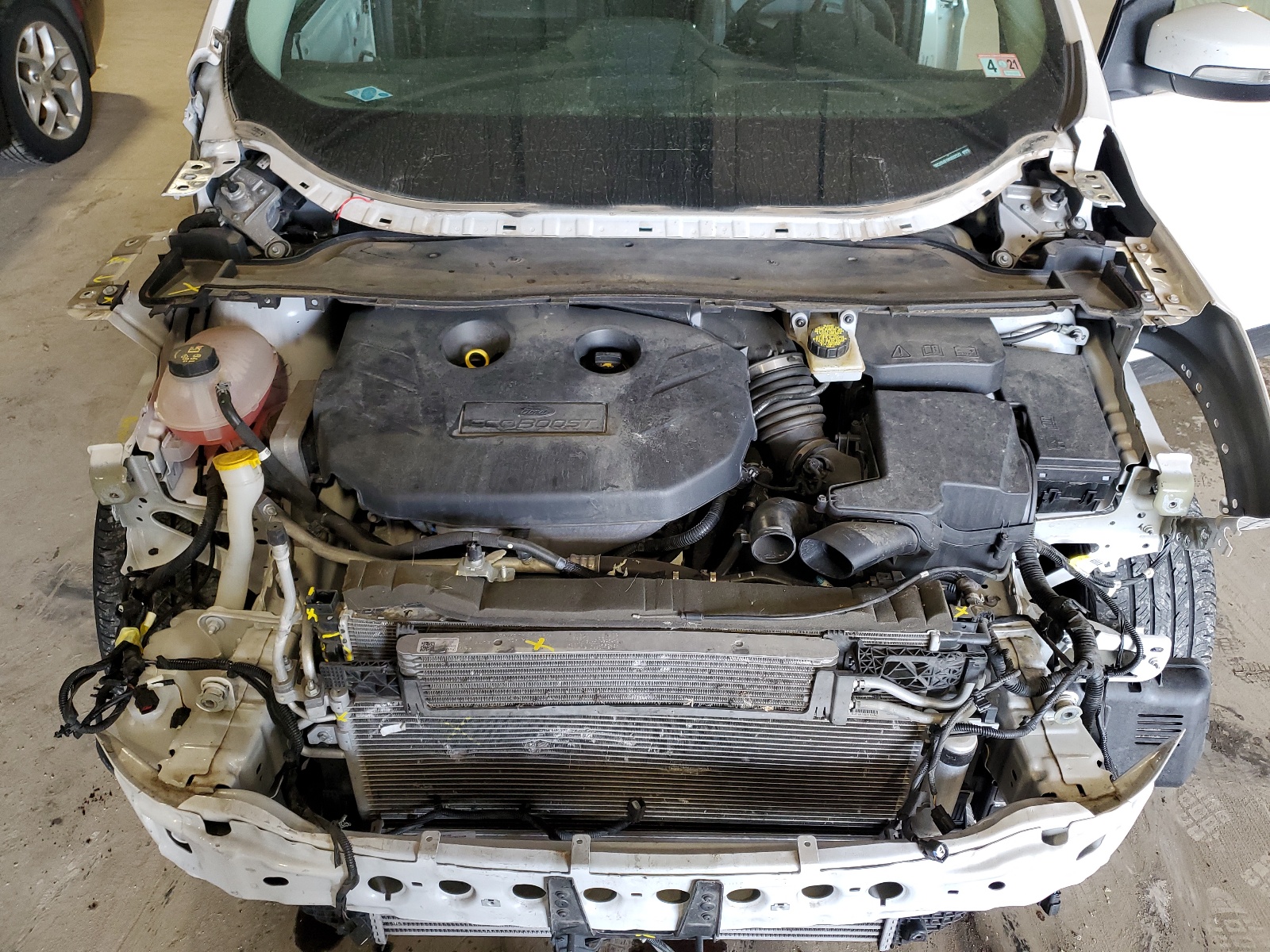 1FMCU9J91HUE02533 2017 Ford Escape Titanium