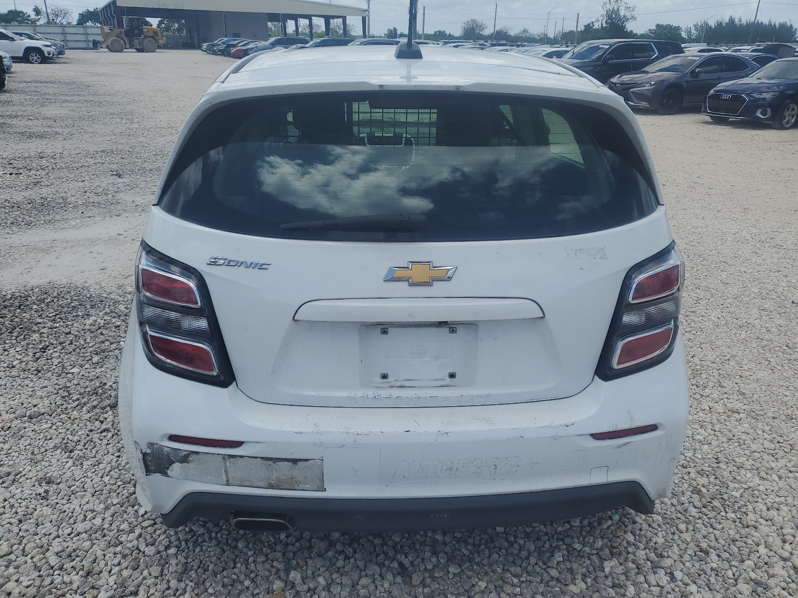 2017 Chevrolet Sonic vin: 1G1JG6SHXH4172443