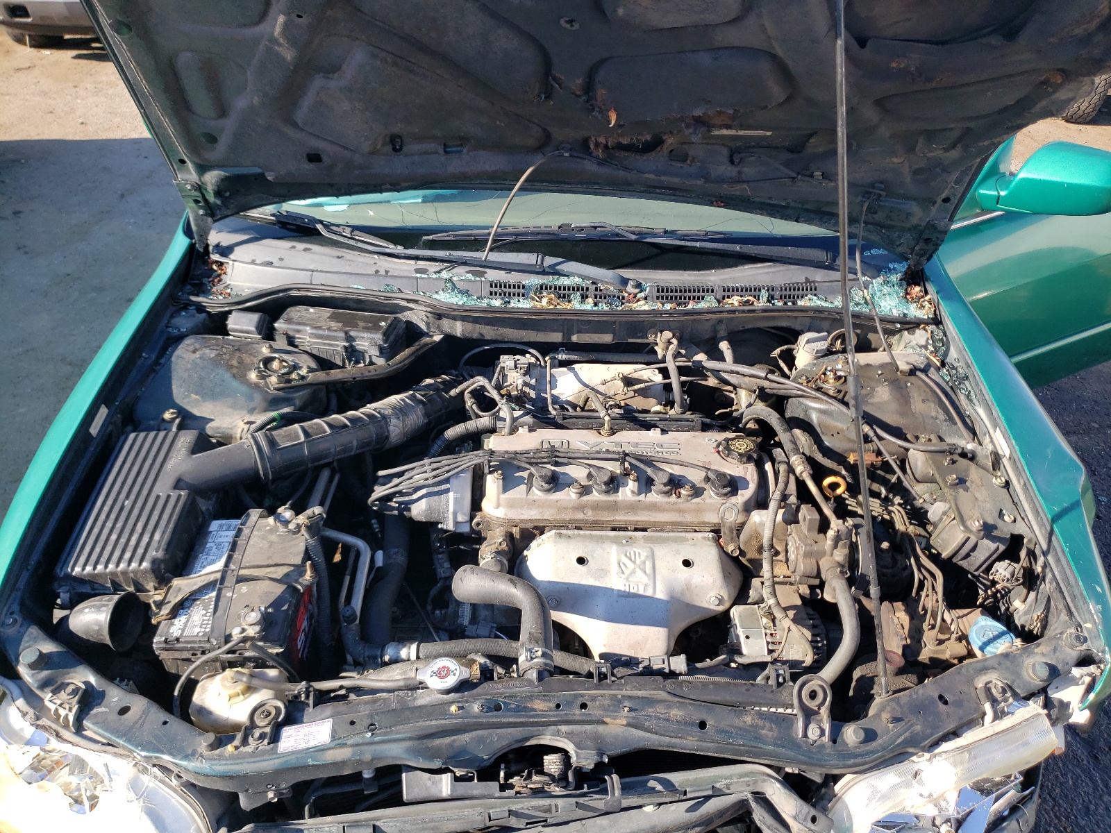 1HGCG5550XA020734 1999 Honda Accord Ex