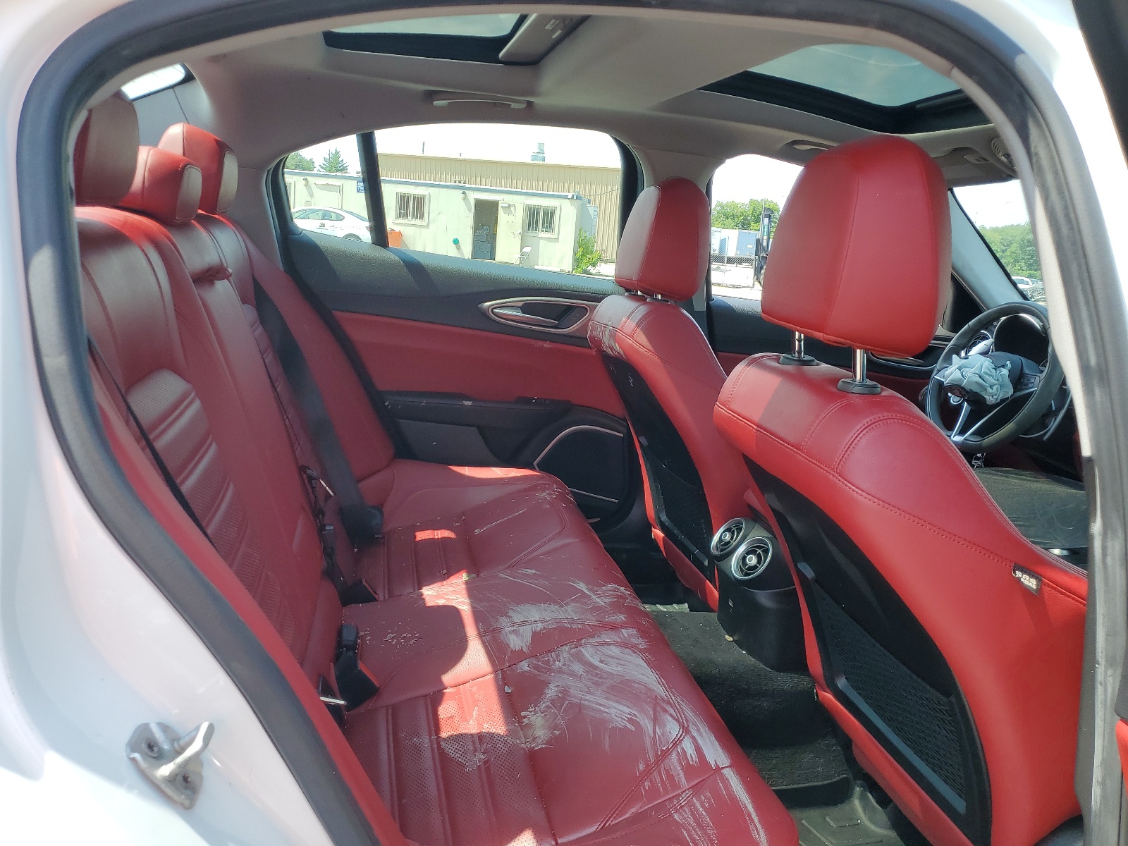 ZARFAEEN3J7577628 2018 Alfa Romeo Giulia Ti Q4