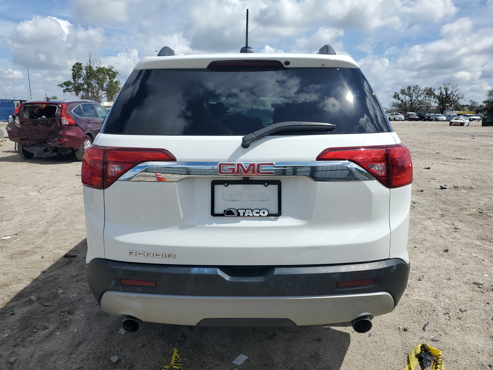 1GKKNLLS2JZ207340 2018 GMC Acadia Sle