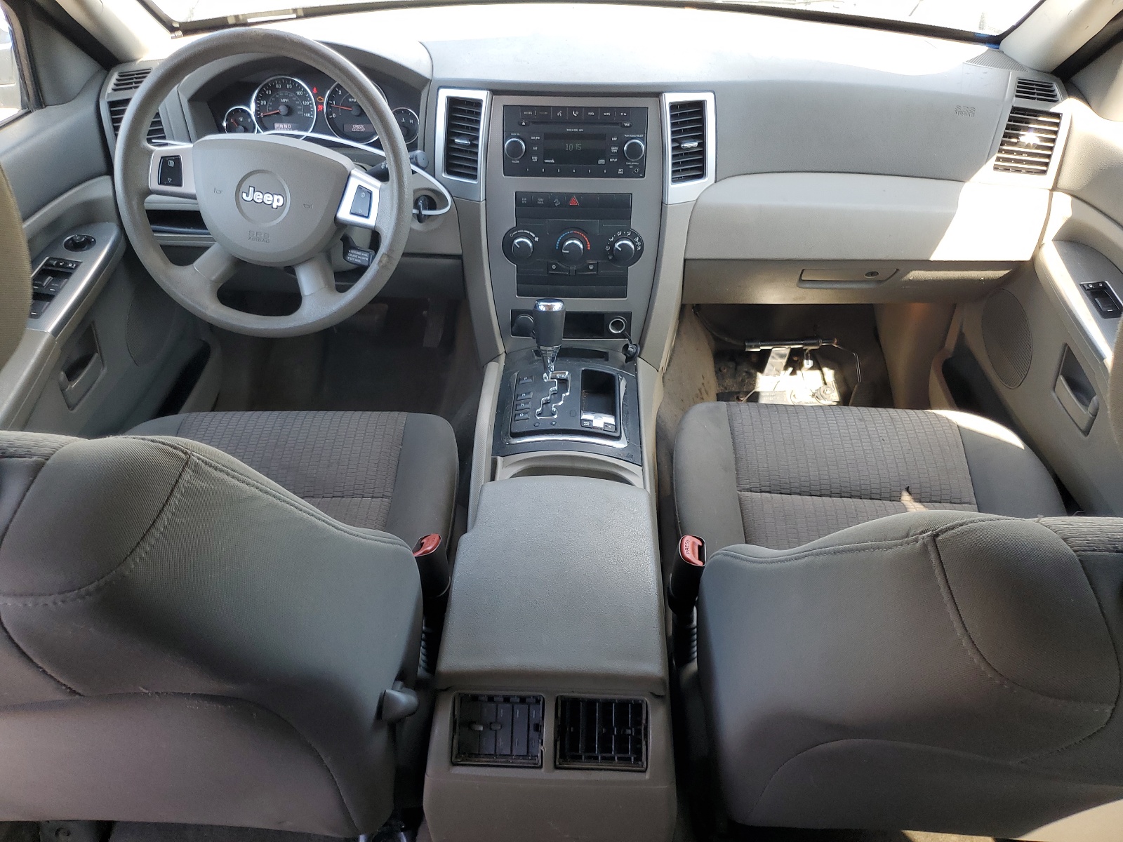 1J8HR48N58C215537 2008 Jeep Grand Cherokee Laredo