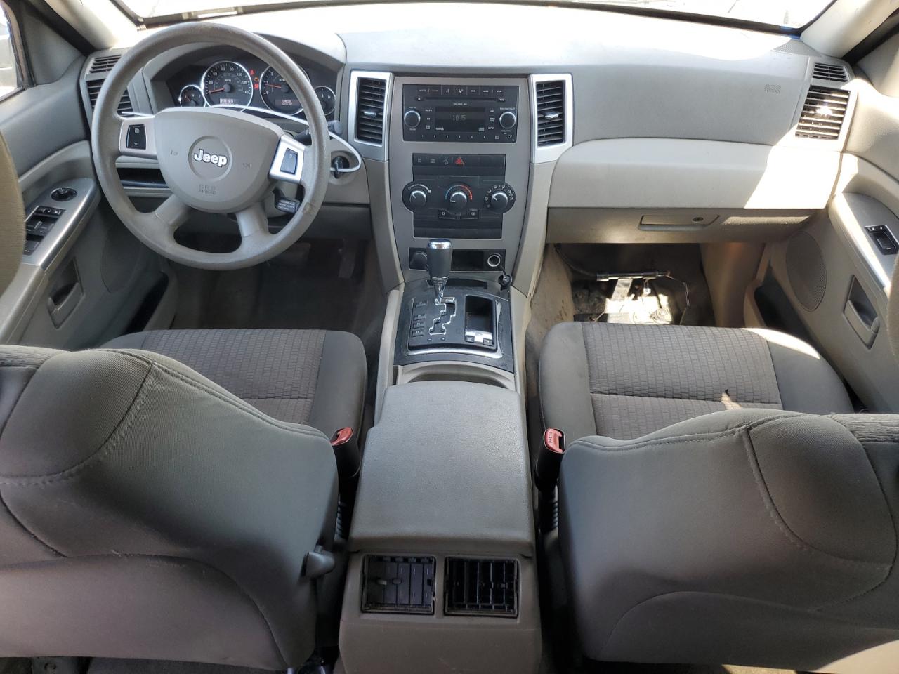 2008 Jeep Grand Cherokee Laredo VIN: 1J8HR48N58C215537 Lot: 63026584