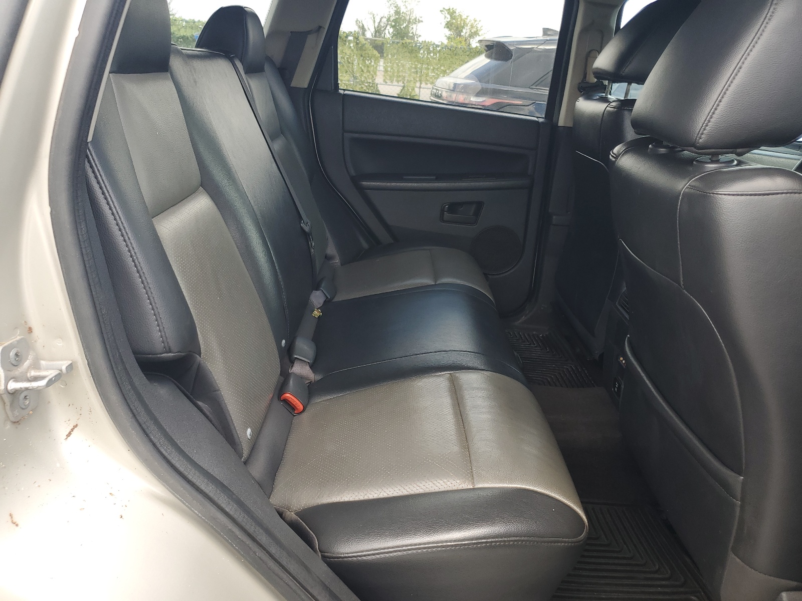 1J8HS48M38C196661 2008 Jeep Grand Cherokee Laredo