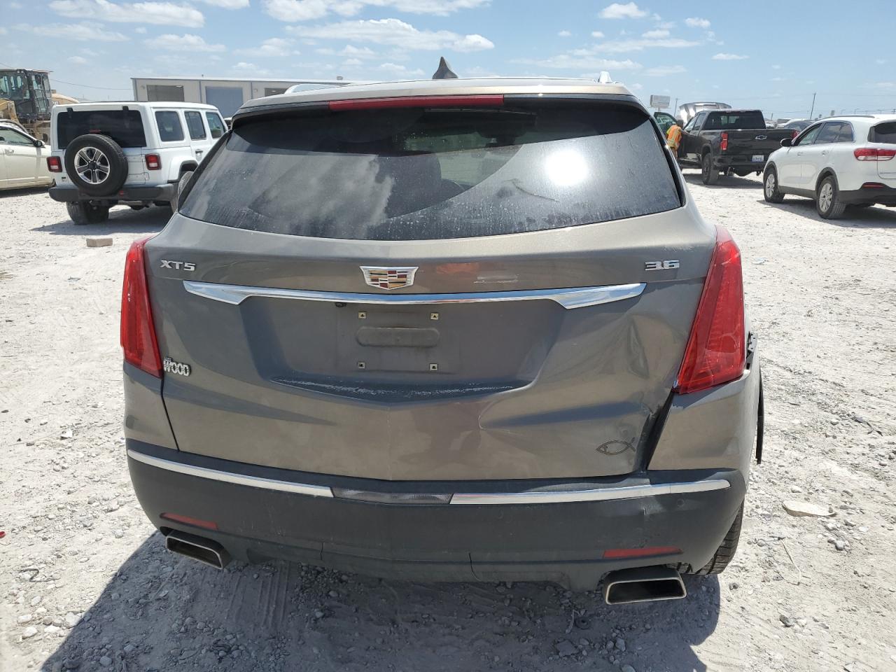 2017 Cadillac Xt5 Luxury VIN: 1GYKNBRS8HZ302115 Lot: 65355684