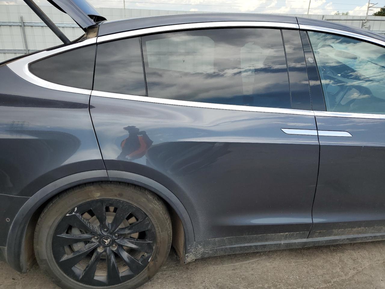 5YJXCDE21JF142304 2018 Tesla Model X