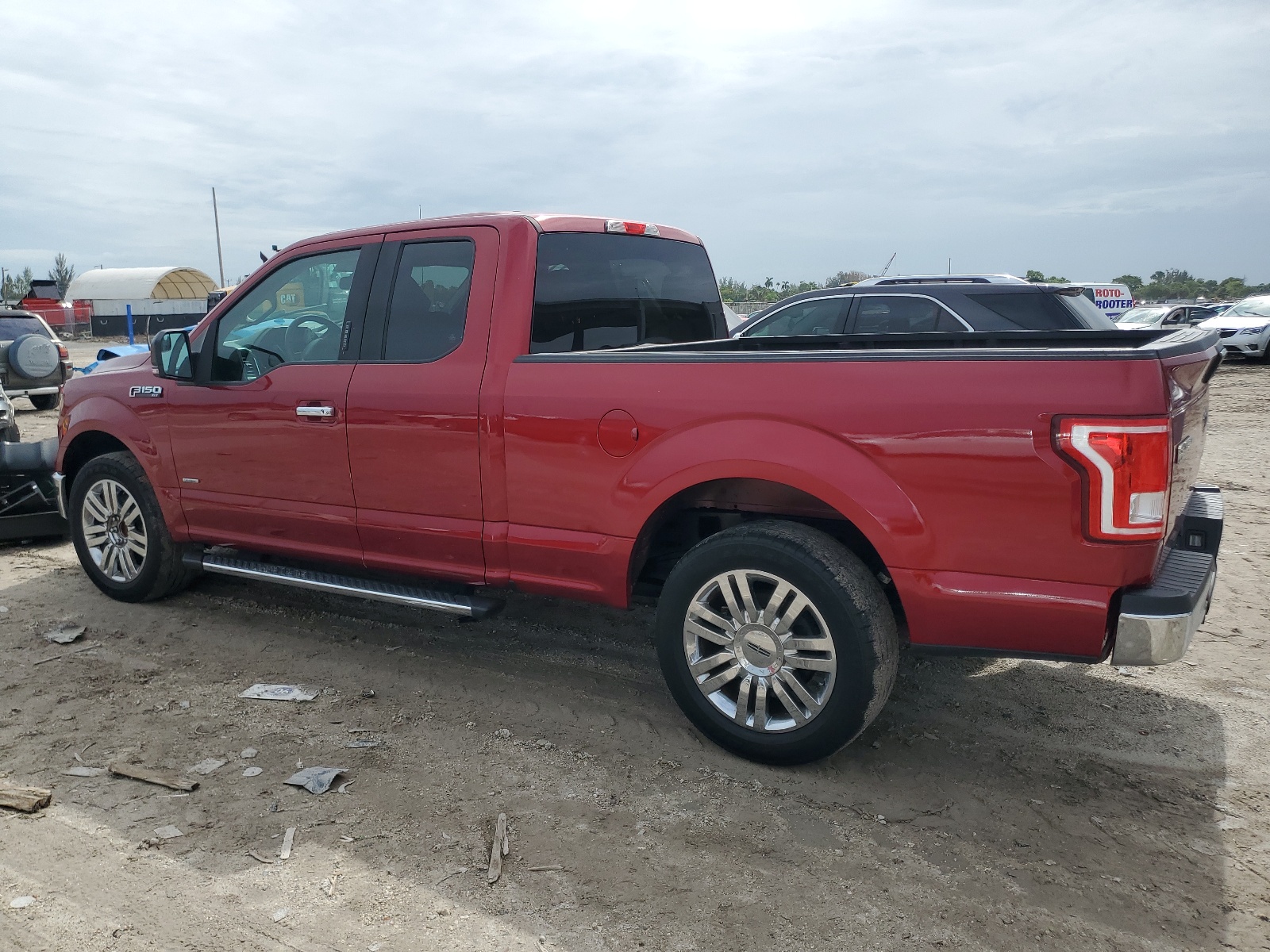 2017 Ford F150 Super Cab vin: 1FTEX1CP8HFA64330