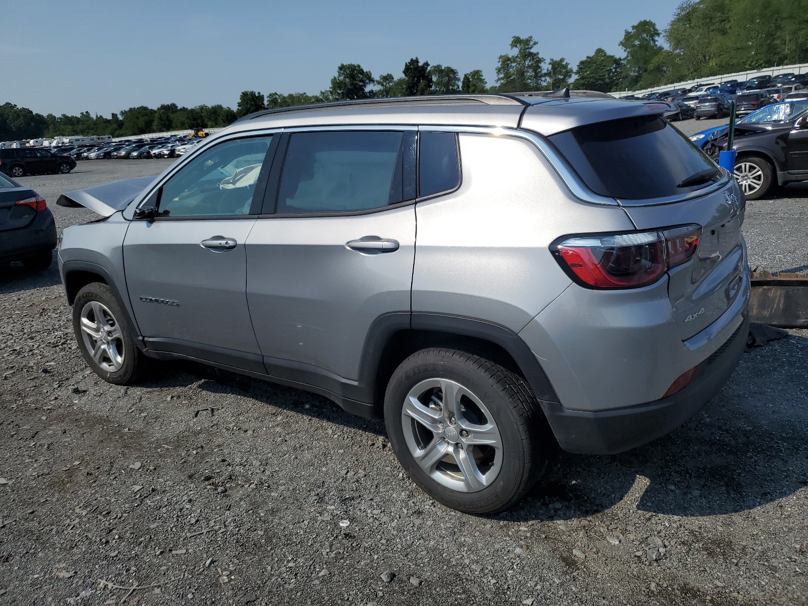 2024 Jeep Compass Latitude vin: 3C4NJDBNXRT606473