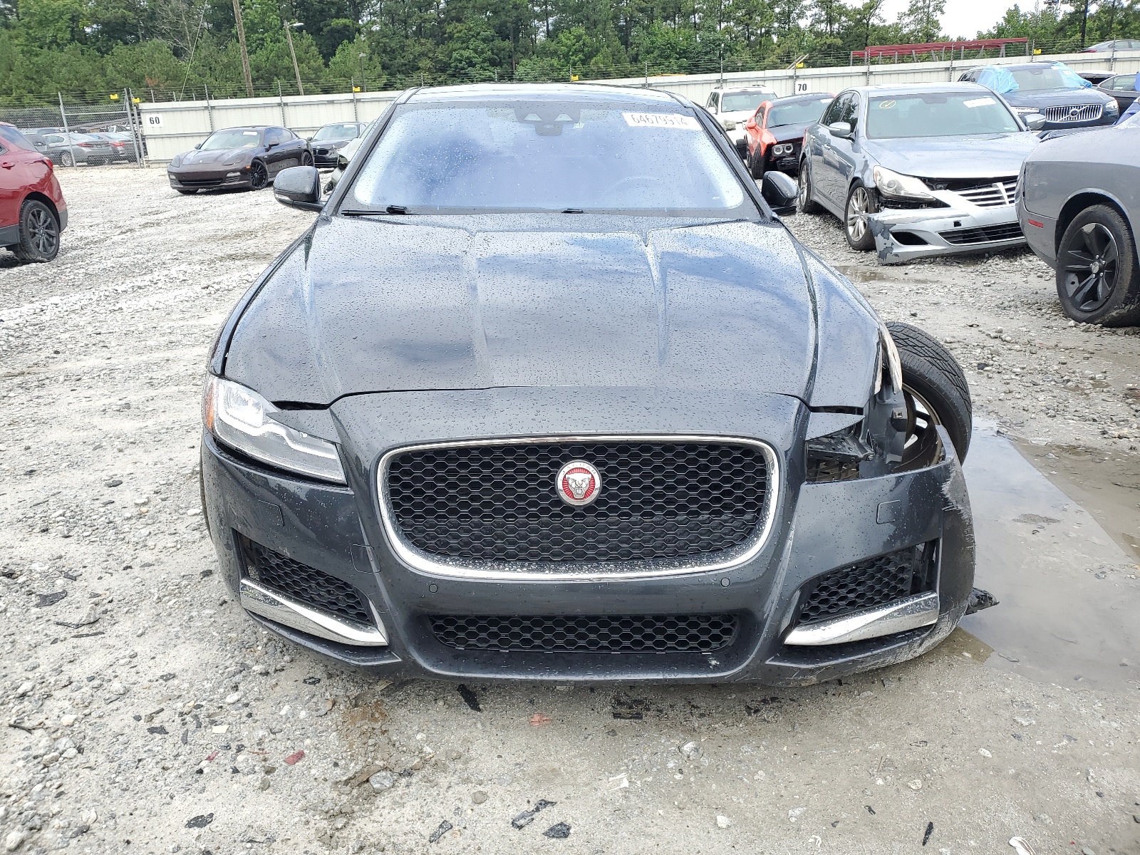 SAJBK4BV1HCY35989 2017 Jaguar Xf Prestige