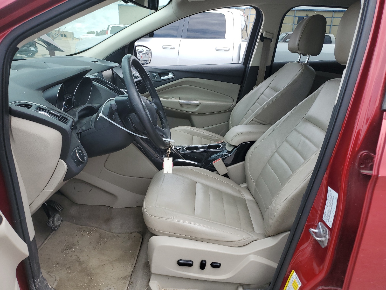 1FMCU0JX3EUA52246 2014 Ford Escape Titanium