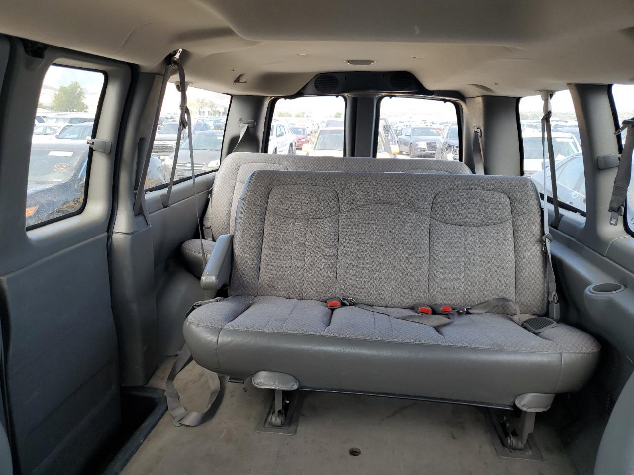 2004 Chevrolet Express G2500 VIN: 1GAGG25U441199564 Lot: 64071344