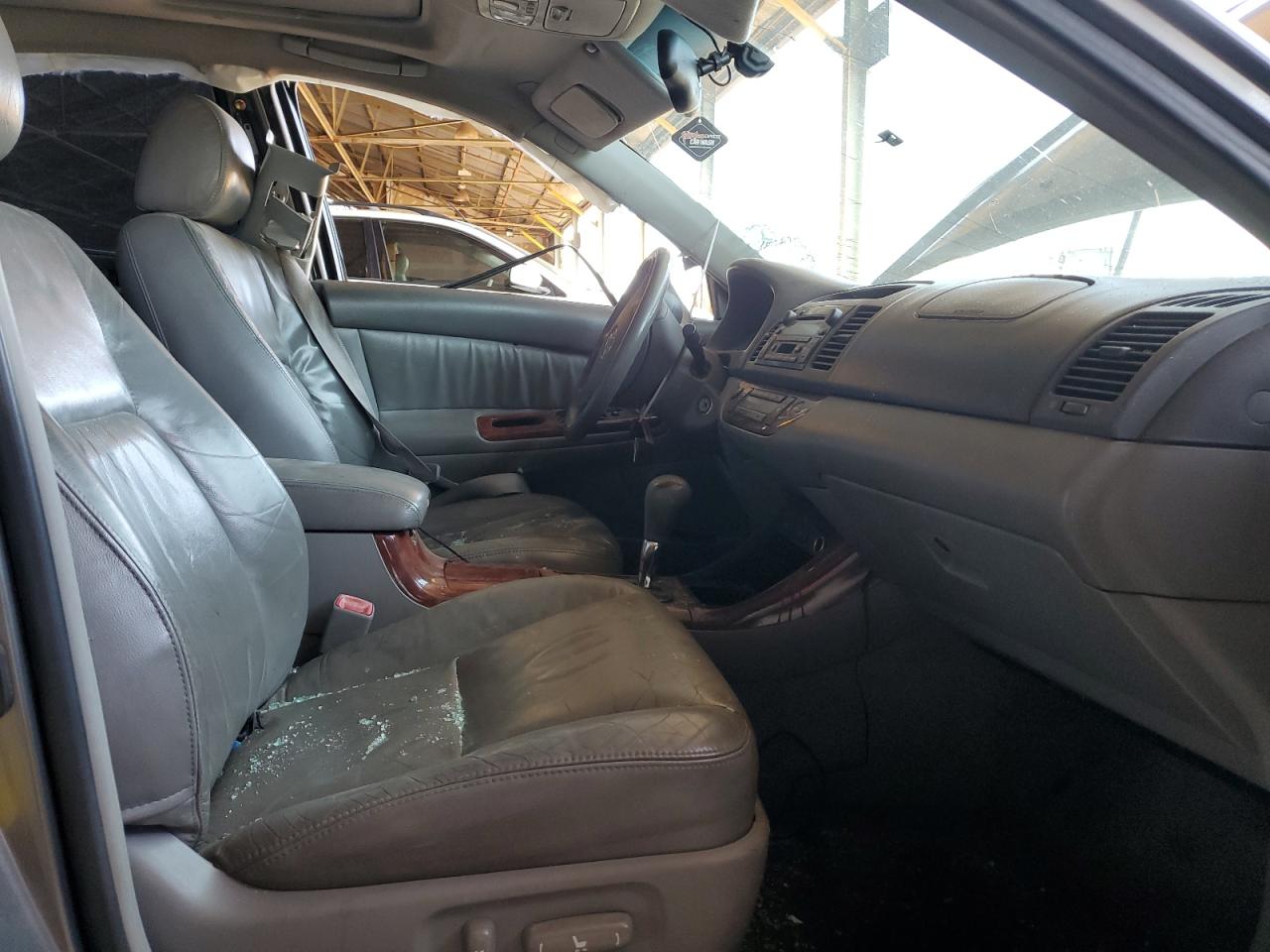 2004 Toyota Camry Le VIN: 4T1BF30K44U580731 Lot: 61876664