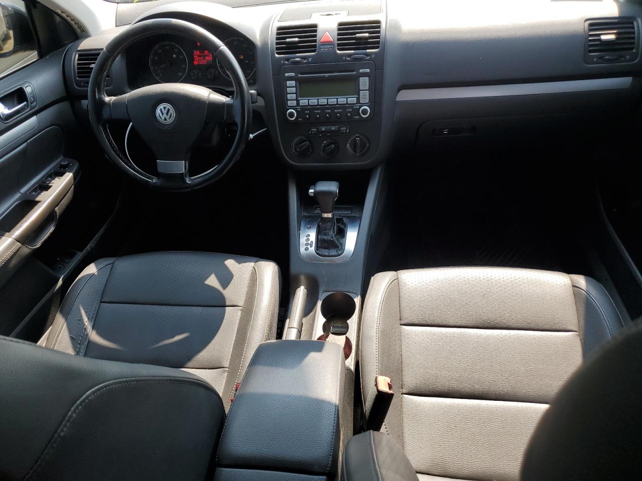 2009 Volkswagen Jetta - Image 8