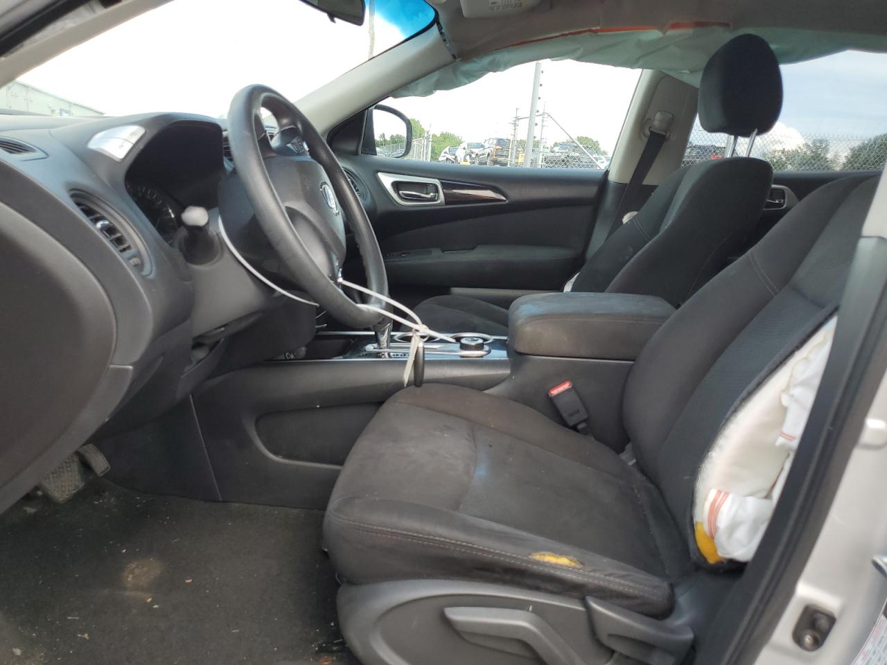 2015 Nissan Pathfinder S VIN: 5N1AR2MM3FC670745 Lot: 64295014