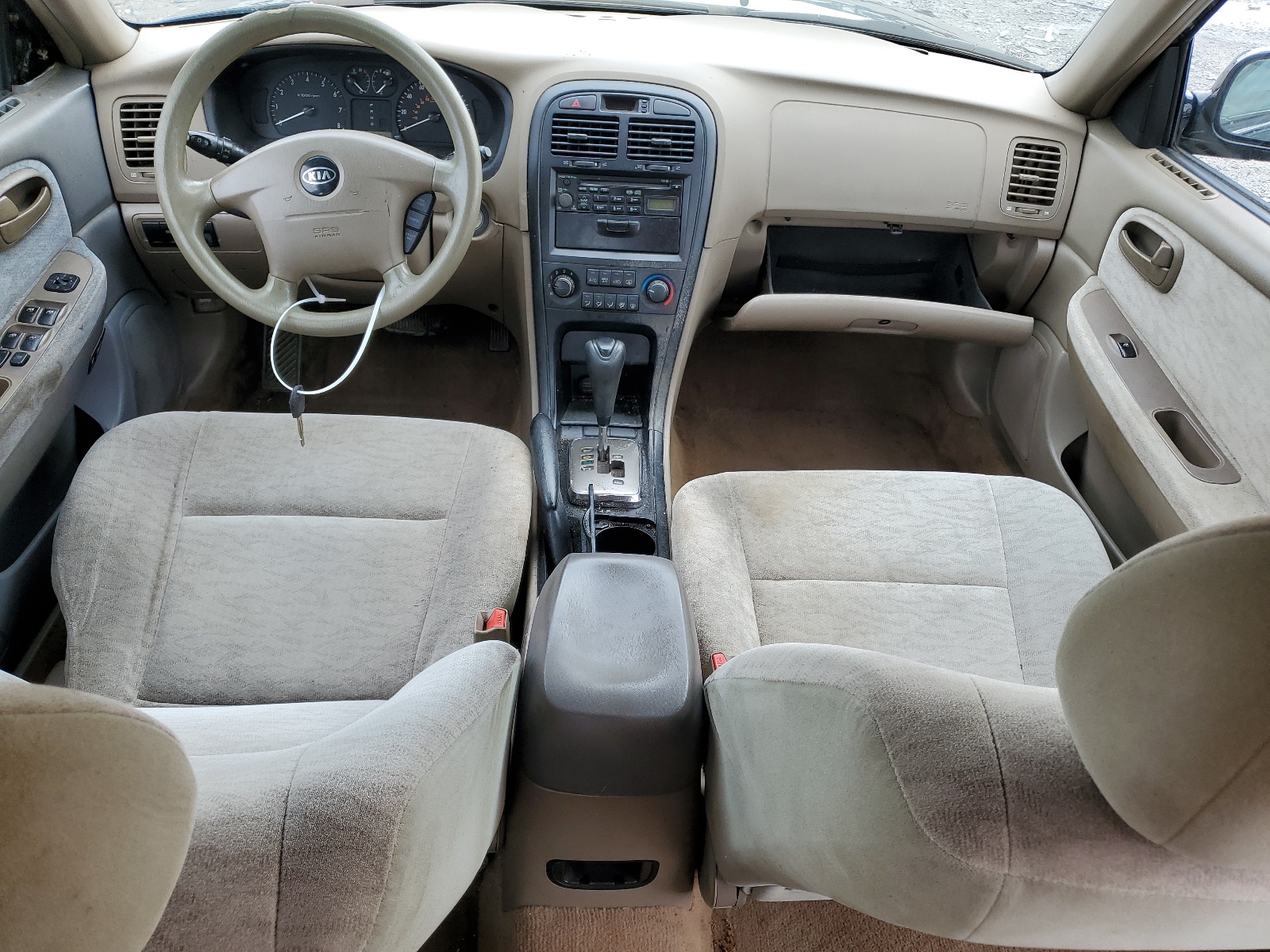 KNAGD126755423692 2005 Kia Optima Lx