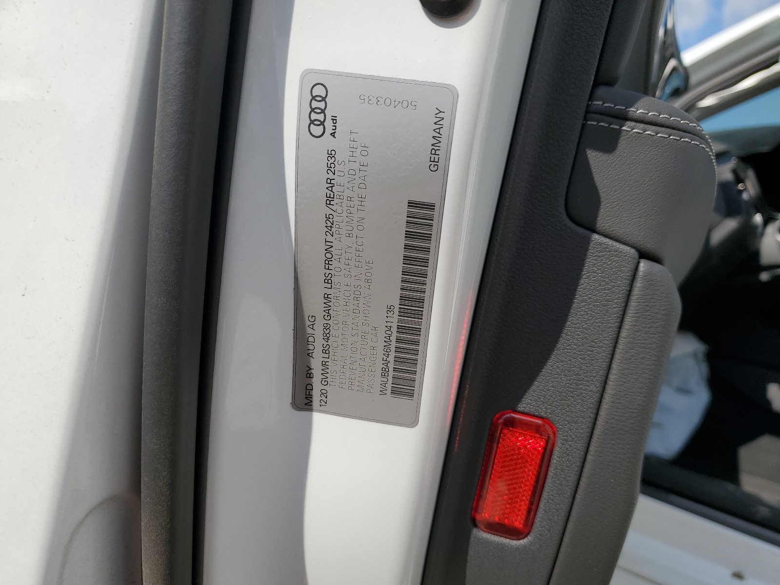 WAUBBAF46MA041135 2021 Audi A4 Premium Plus 40