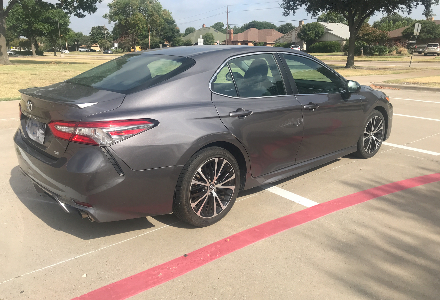 2018 Toyota Camry L vin: 4T1B11HK8JU504870