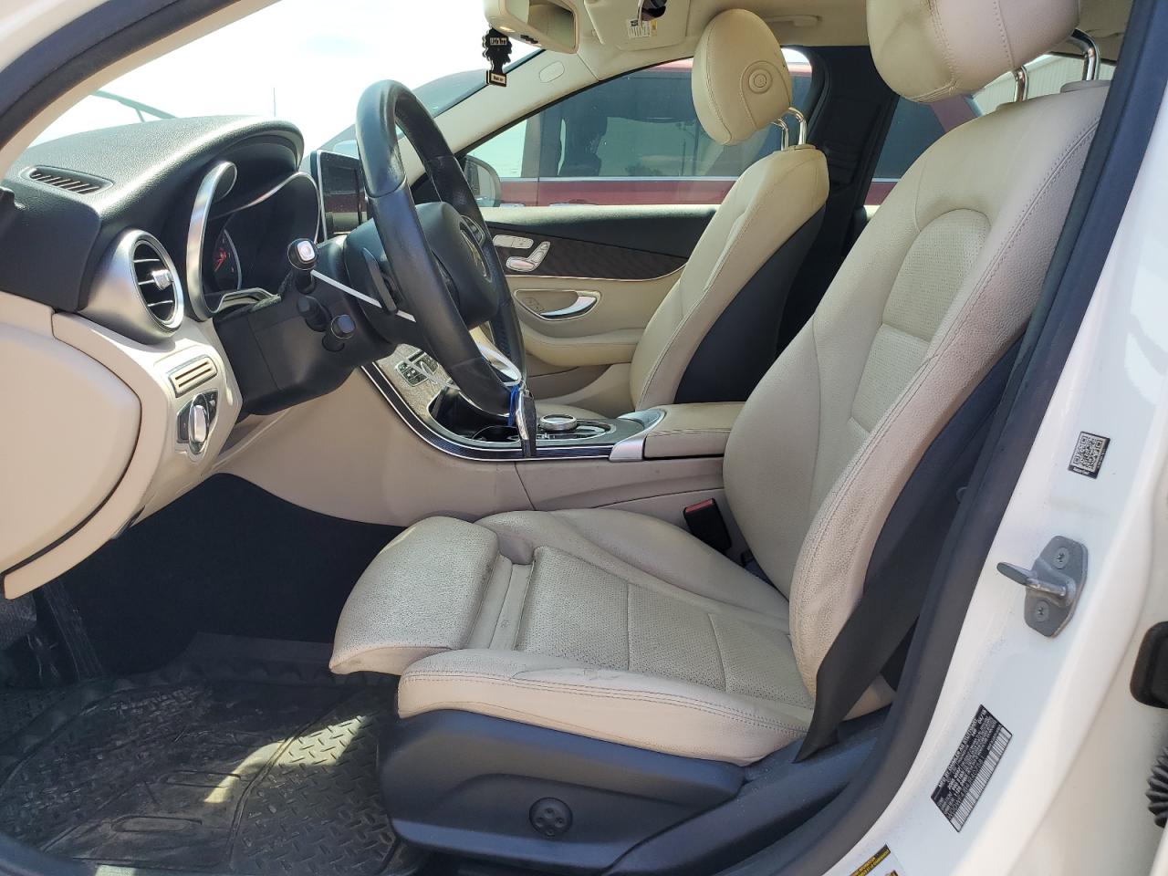 2018 Mercedes-Benz C 300 VIN: WDDWF4JB4JR407581 Lot: 63100074