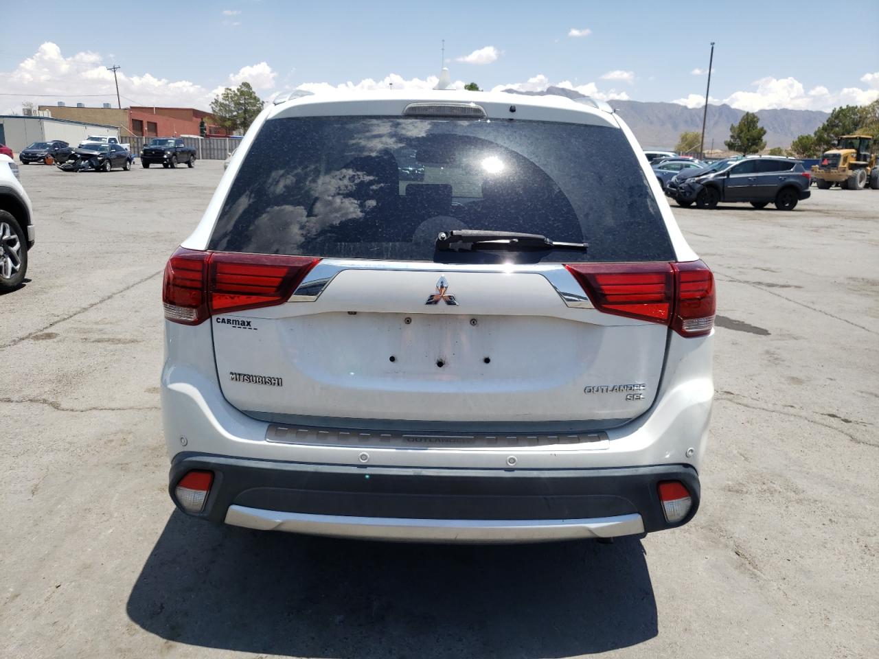 JA4AD3A32HZ002188 2017 Mitsubishi Outlander Se