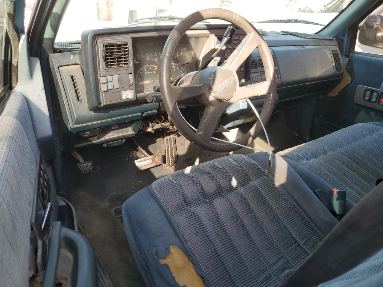 1994 Chevrolet Gmt-400 C1500 VIN: 2GCEC19KXR1223283 Lot: 65622764