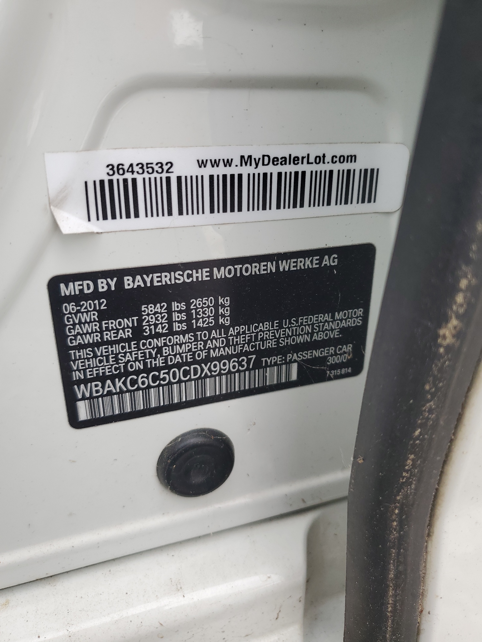 WBAKC6C50CDX99637 2012 BMW 750 Xi