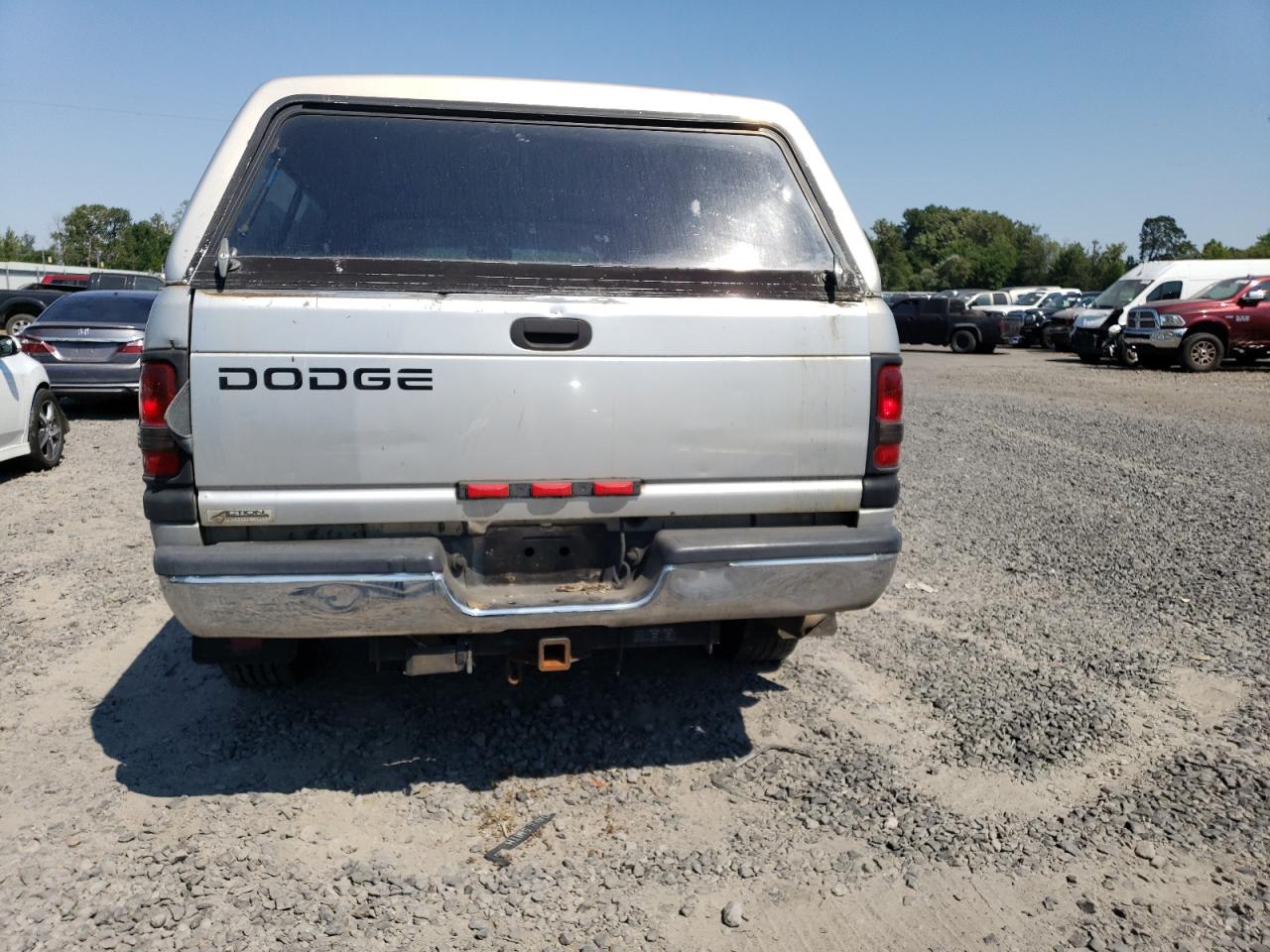 2000 Dodge Ram 2500 VIN: 1B7KC2364YJ131594 Lot: 63817714