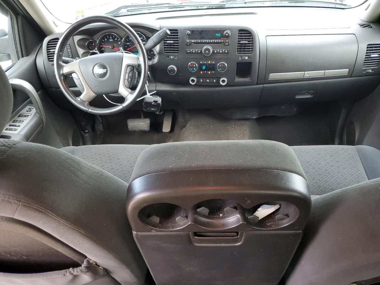 2008 Chevrolet Silverado - Image 8