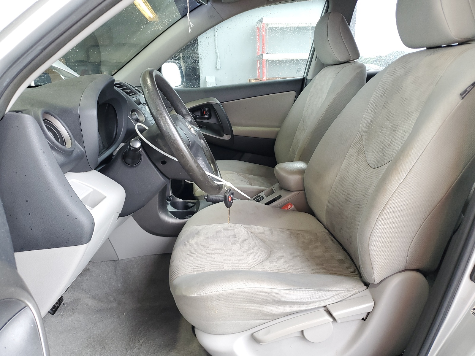 2T3ZF4DV7BW053697 2011 Toyota Rav4