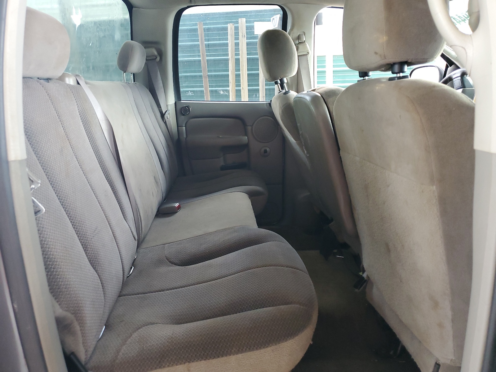 3D7KU28D44G158980 2004 Dodge Ram 2500 St