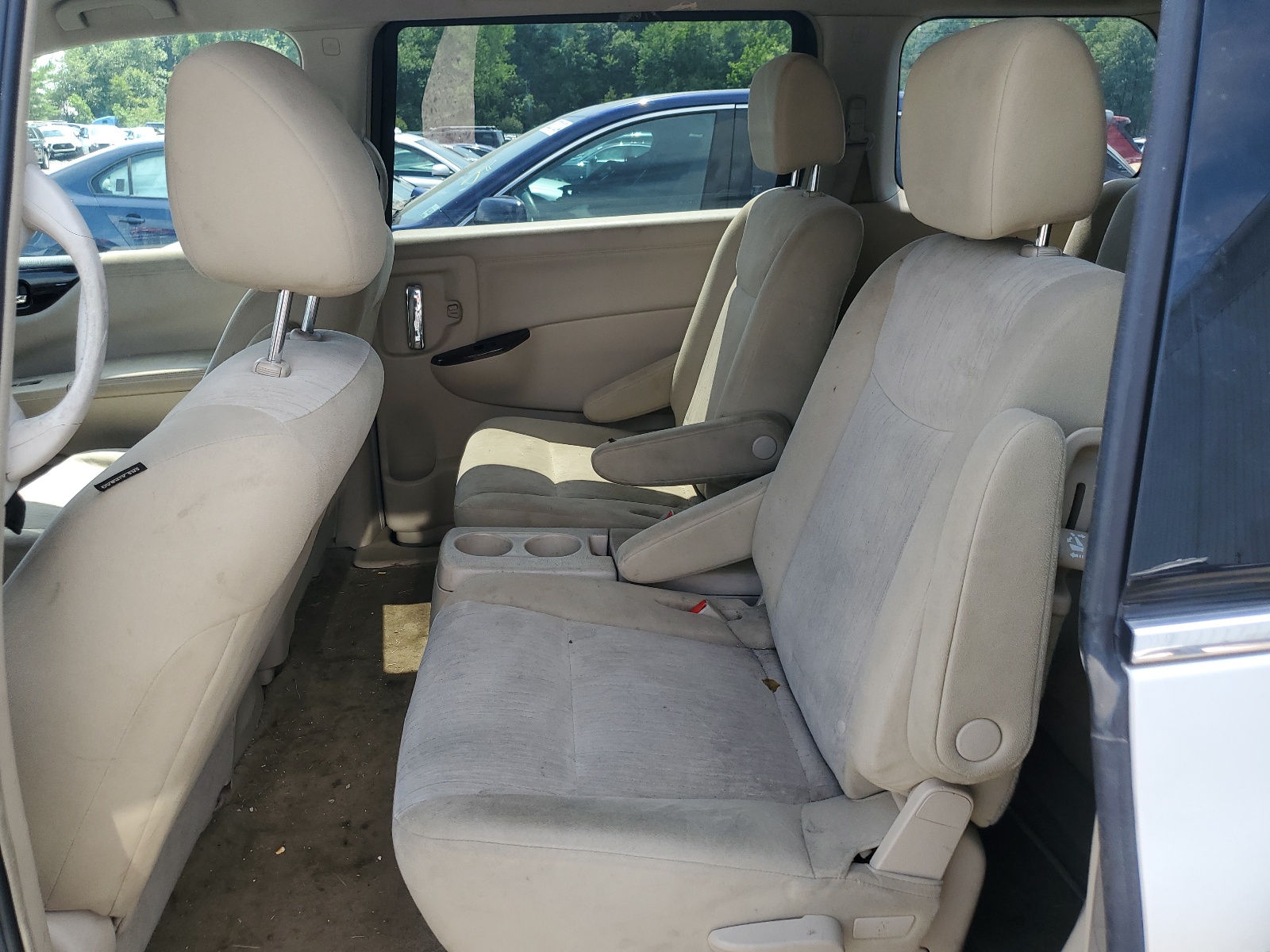 JN8AE2KP0B9012955 2011 Nissan Quest S