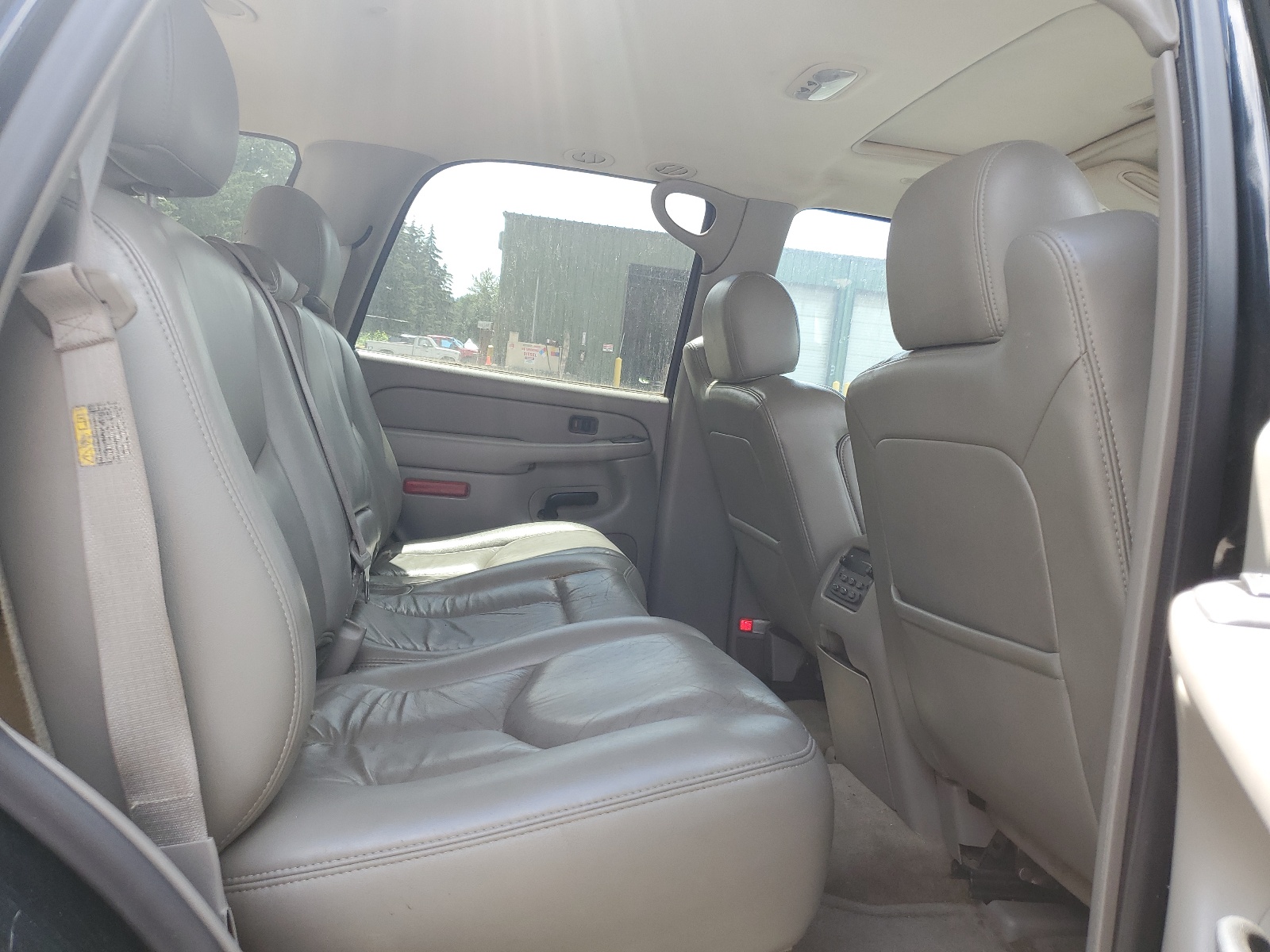 1GNEK13T25R151413 2005 Chevrolet Tahoe K1500