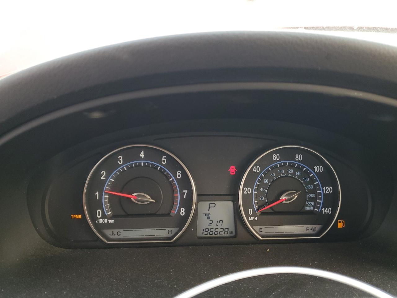 2007 Kia Optima Lx VIN: KNAGE123X75126115 Lot: 64520404