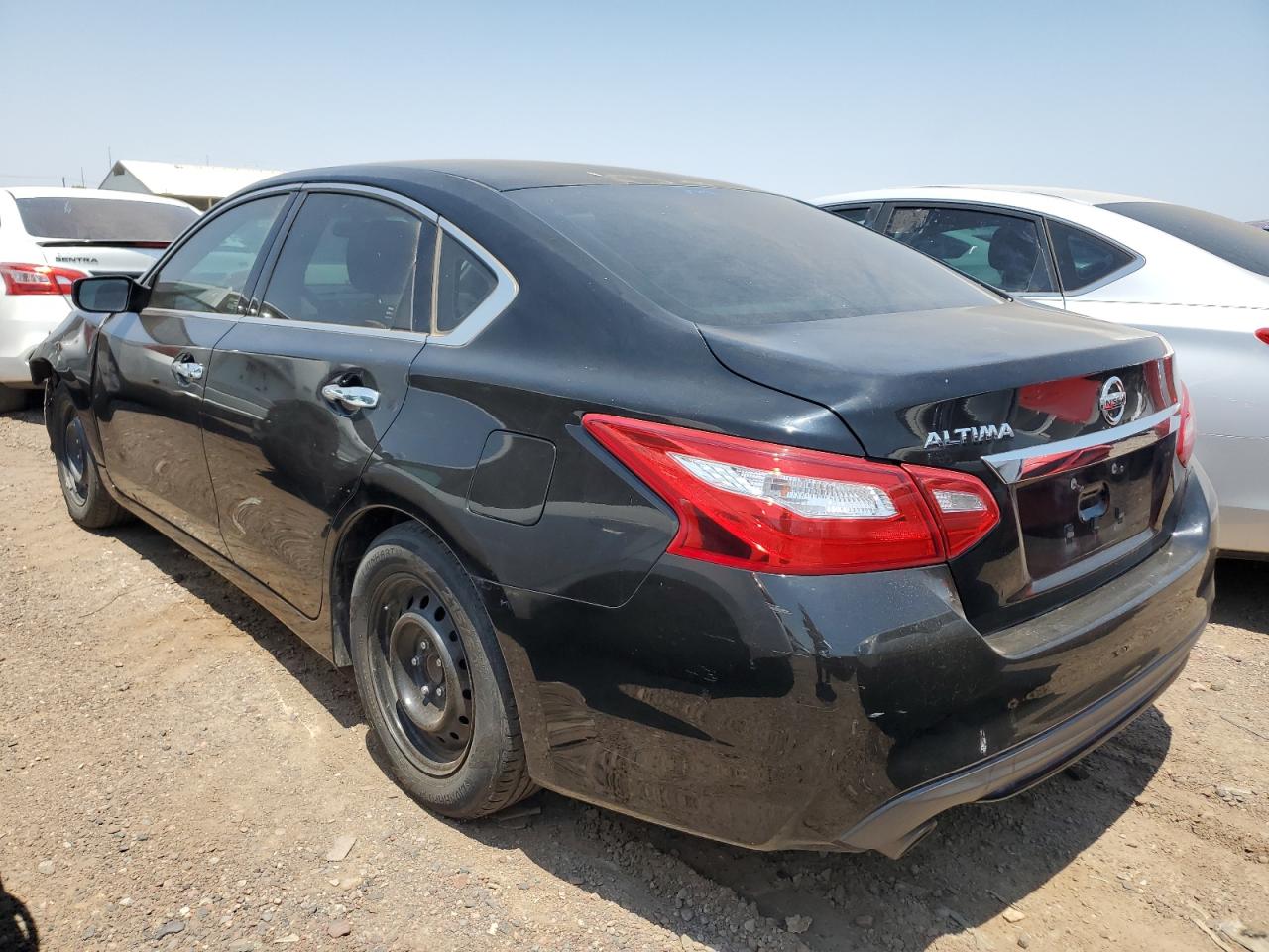 2016 Nissan Altima - Image 2