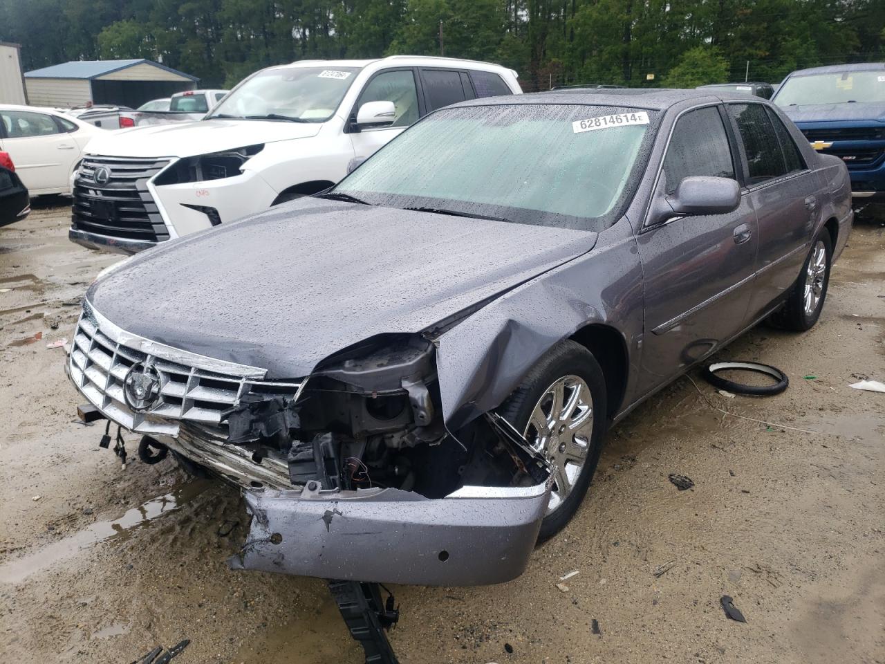 2008 Cadillac DTS - Image 1