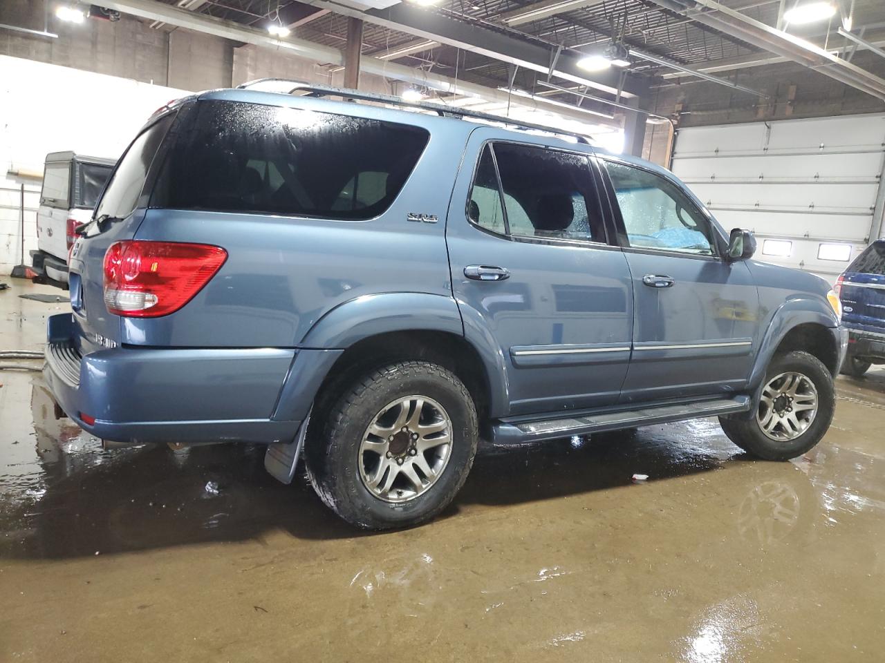 2005 Toyota Sequoia Sr5 VIN: 5TDBT44A35S256129 Lot: 65389764