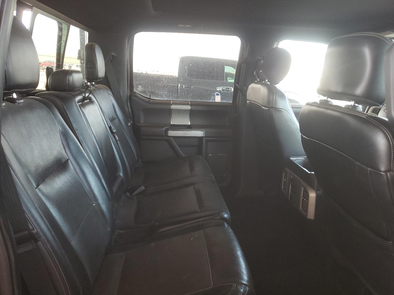 2015 Ford F-150 - Image 10