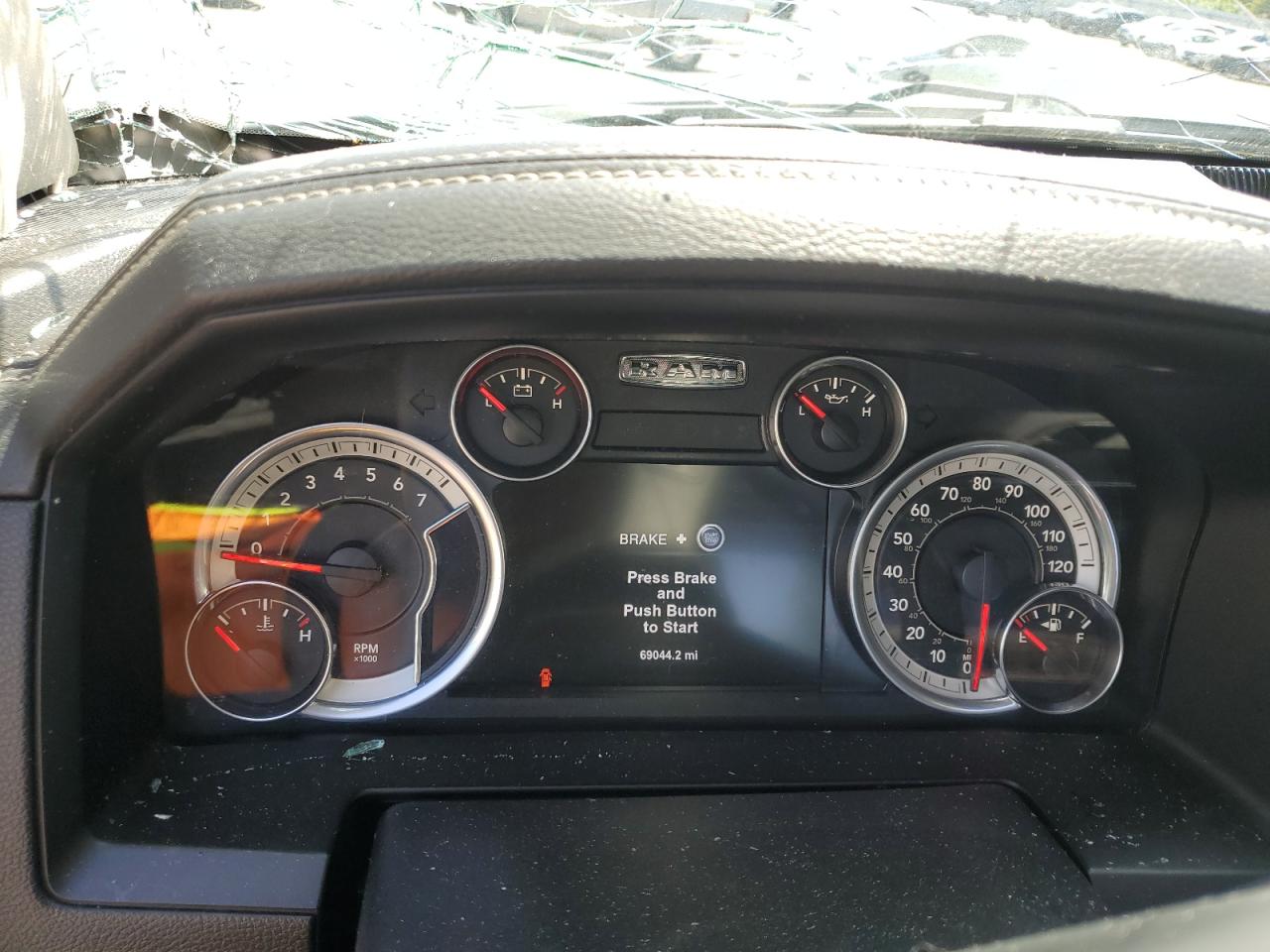 2017 RAM 1500 - Image 9
