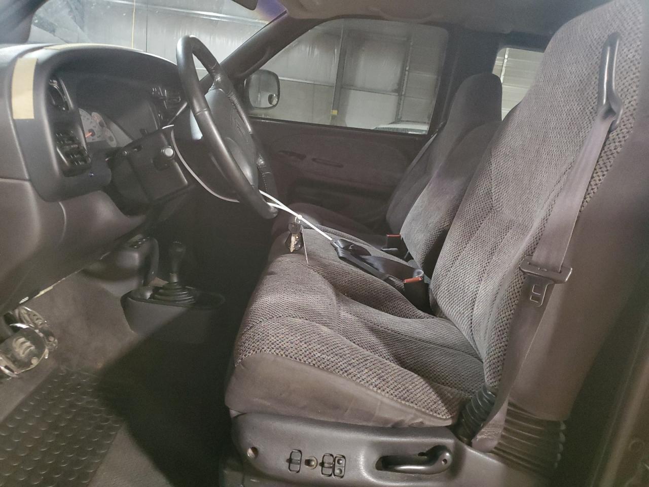 2000 Dodge Ram 1500 VIN: 1B7HF13Z4YJ119001 Lot: 63482974