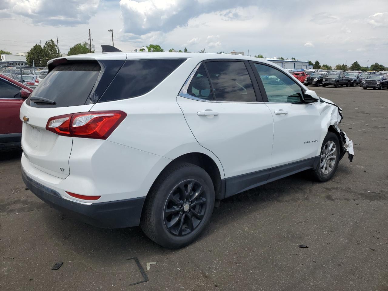 2021 Chevrolet Equinox - Image 3